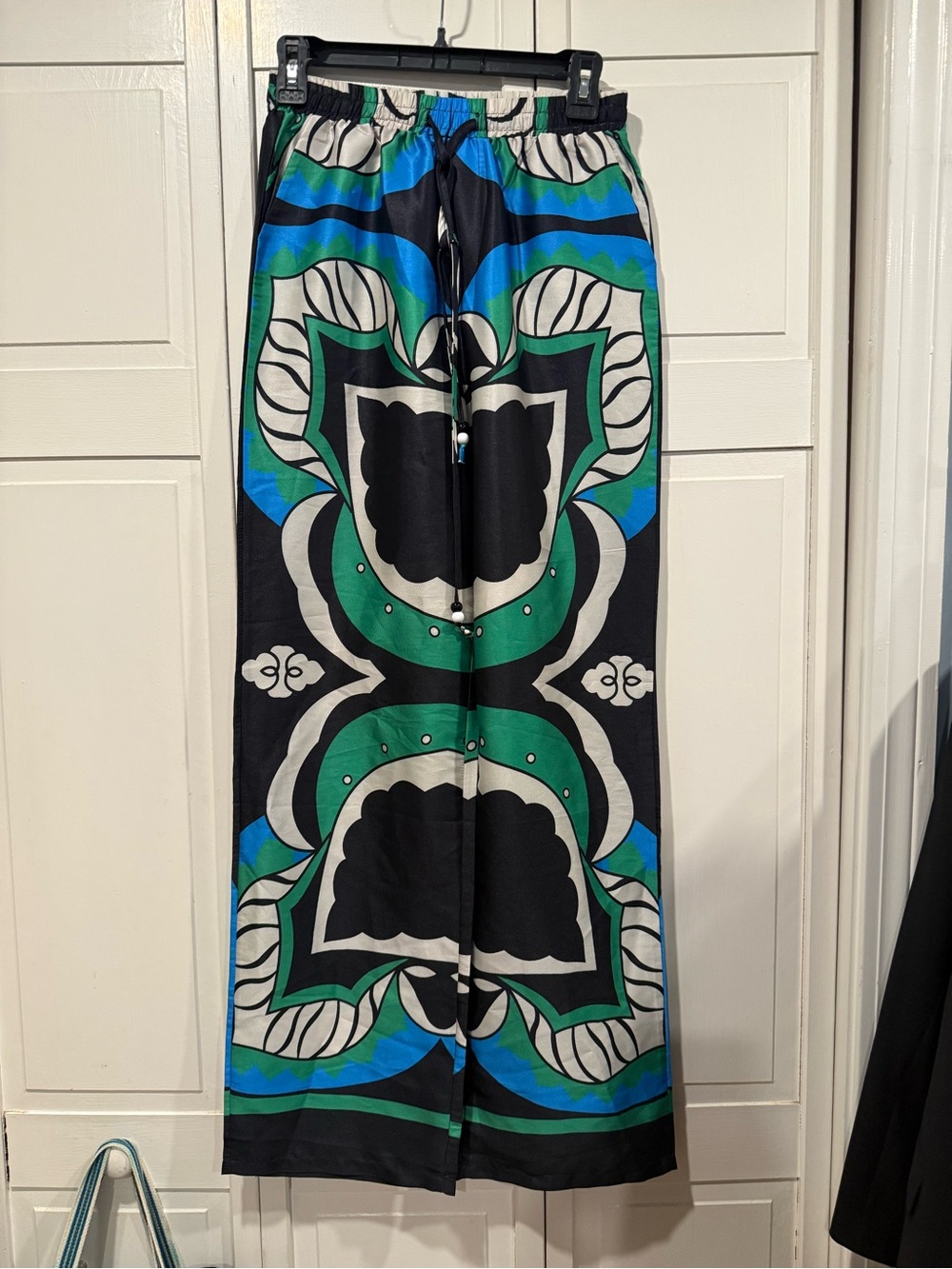 Micas funky pants size small EUC